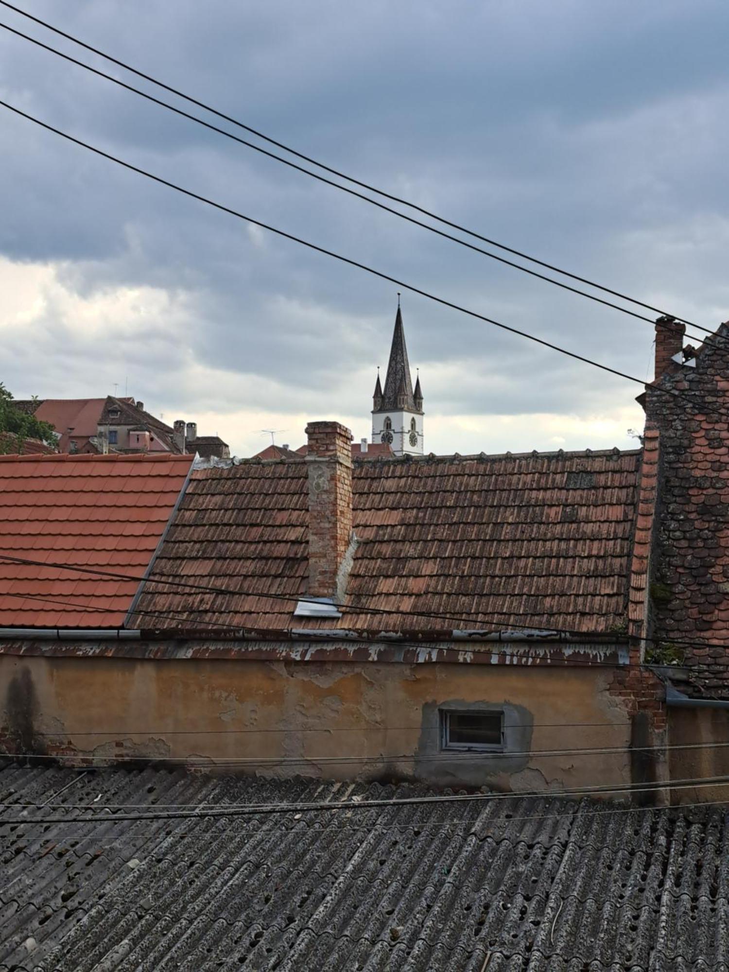 Free Garage In The Center-Delicia 4 Studio! Sibiu Eksteriør billede
